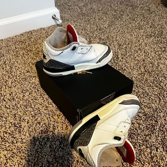 Jordan 3 Retro - White cement reimagined- size 10c - Picture 5 of 5